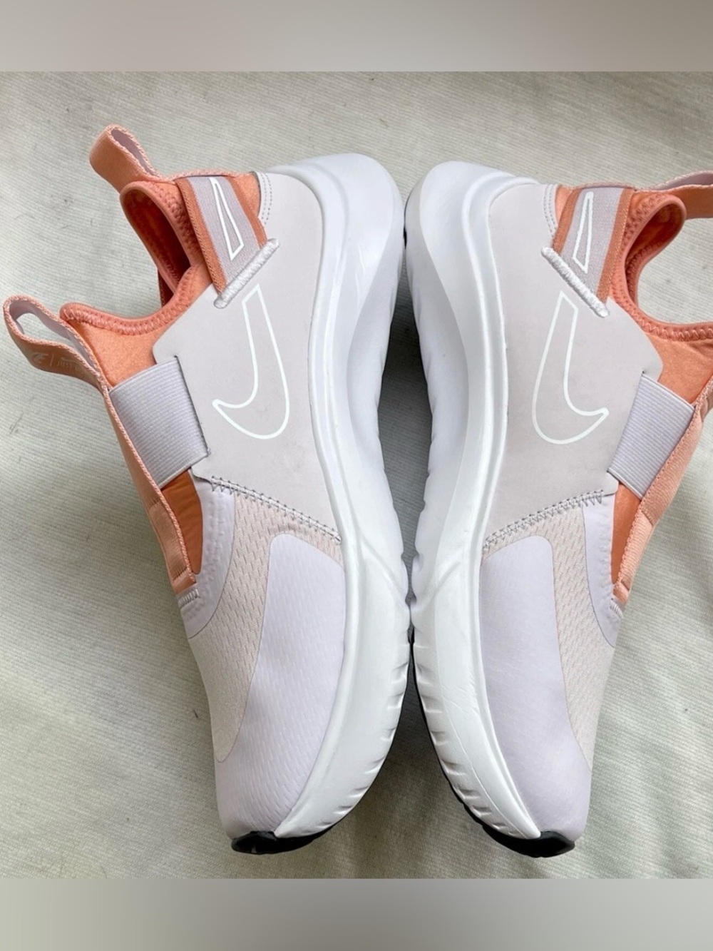 Nike Girls Flex Slip-On Sneakers in Peach and White size 6Y